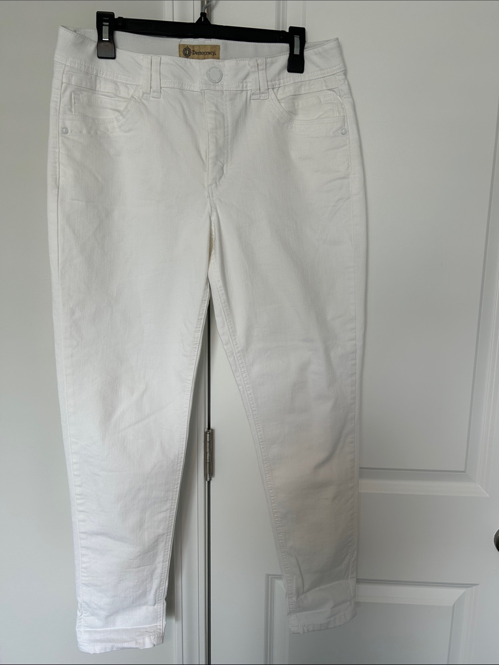 Democracy White Ankle Jeans - Cropped Slim Fit
